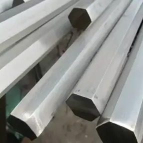 Deniz Kimya Endüstrisinde Katı 316L Paslanmaz Çelik Altıgen Çubuk